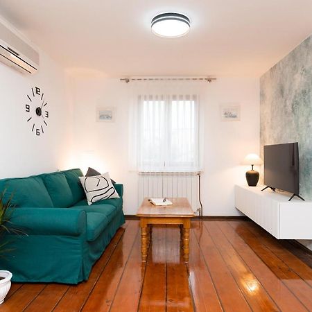 Bepa Appartement Supetar Buitenkant foto