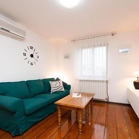 Bepa Appartement Supetar Buitenkant foto