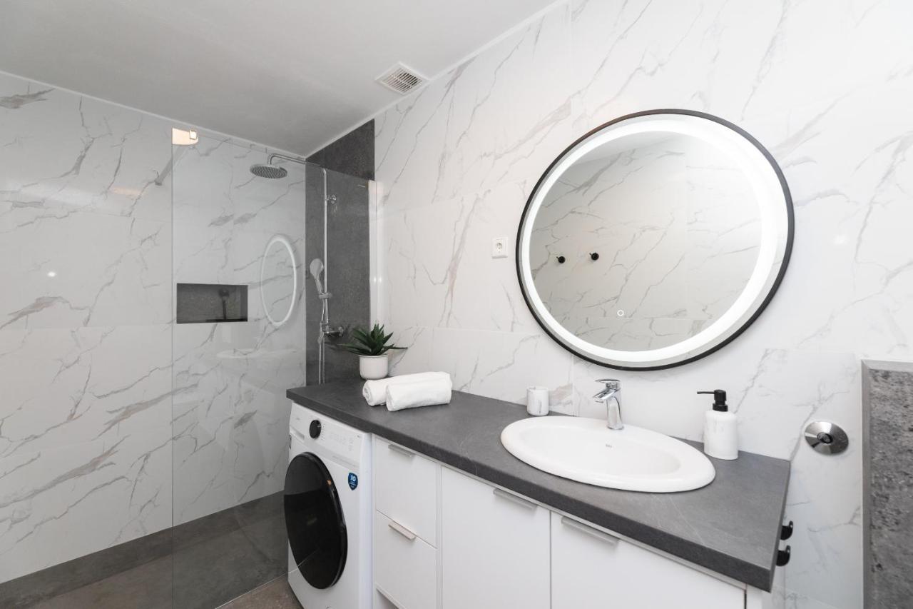 Bepa Appartement Supetar Buitenkant foto